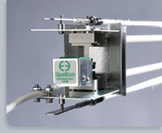 Model 3448 with 25 mm gauge length and 20% measuring range