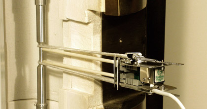 Model 3448 self-supporting axial furnace extensometer with 3-zone furnace