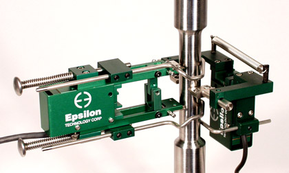 3575 transverse extensometer with 3542 axial extensometer